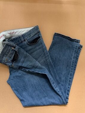 Talbots Women's Classic Straight-Leg Blue Jeans
